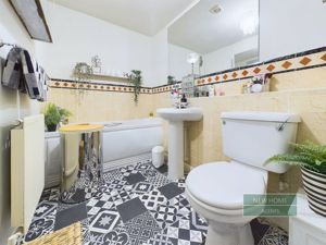 Photo 17- click for photo gallery